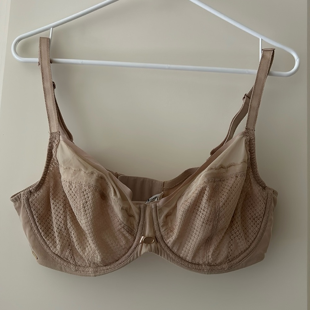Chantelle sexy Lace mesh underwire sheer Bra adjust to racerback size 38D beige